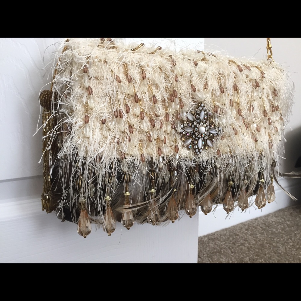 Showstopping special occasion purse